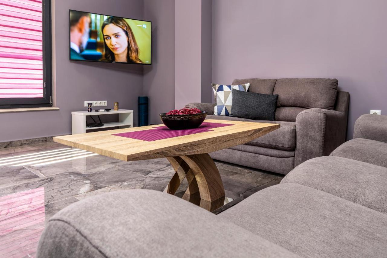 Appartamento Stylish 1Bd Flat With A Parking Spot By Flat Mаnager Plovdiv Esterno foto