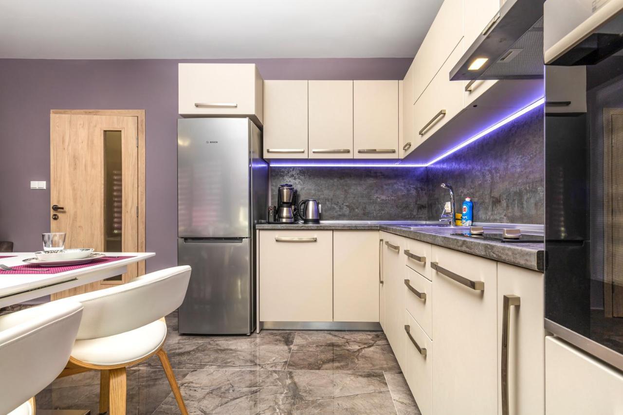 Appartamento Stylish 1Bd Flat With A Parking Spot By Flat Mаnager Plovdiv Esterno foto