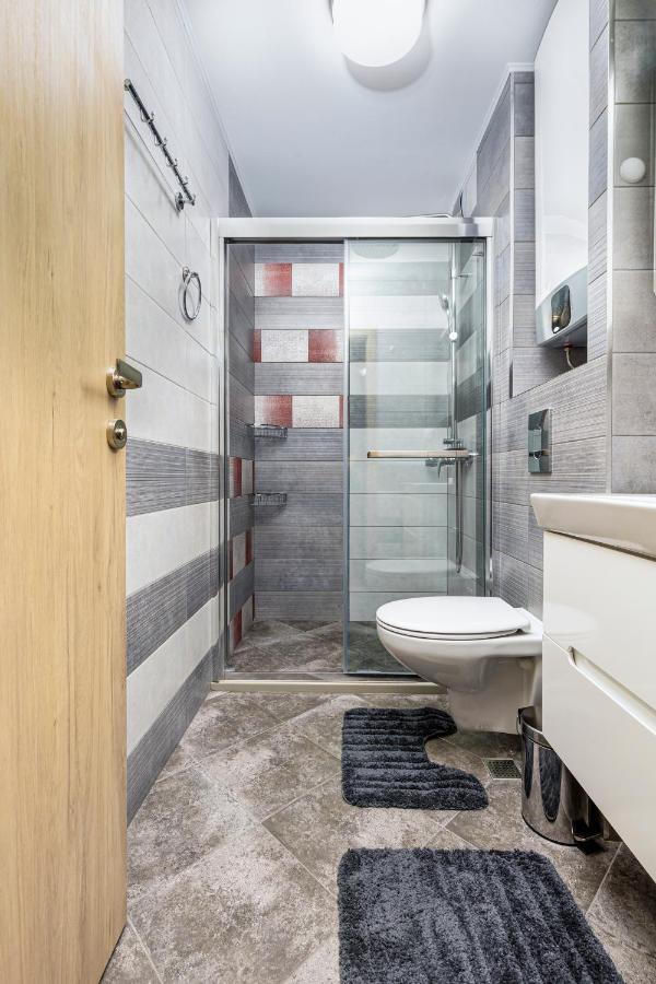 Appartamento Stylish 1Bd Flat With A Parking Spot By Flat Mаnager Plovdiv Esterno foto